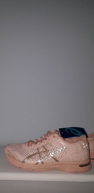 Deportivas color rosa 