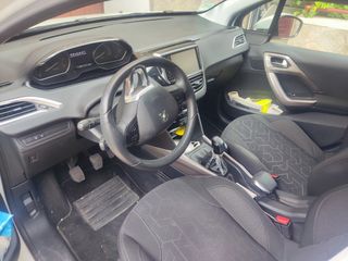 Peugeot 2008 2015