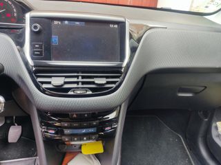 Peugeot 2008 2015