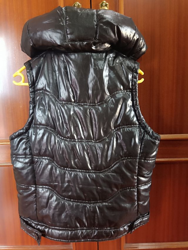 Chaleco negro de mujer