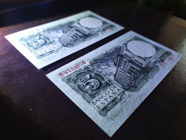 Pareja billetes 5 pesetas,1954 SIN CIRCULAR.
