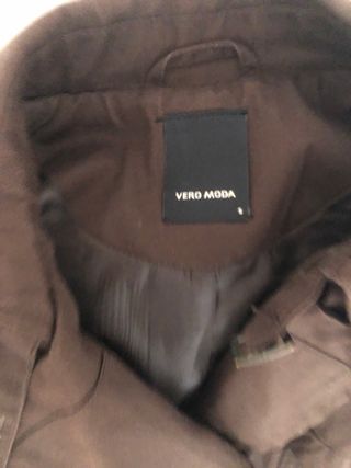 Gabardina marrón talla s Vero moda