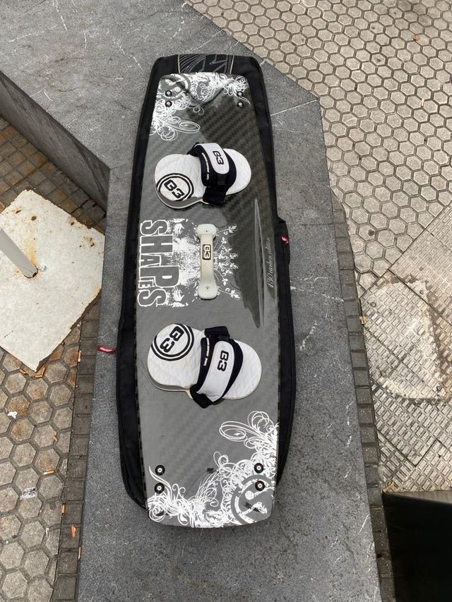 Tabla de KiteSurf Shape 130 X 42 cm Carbon Edition