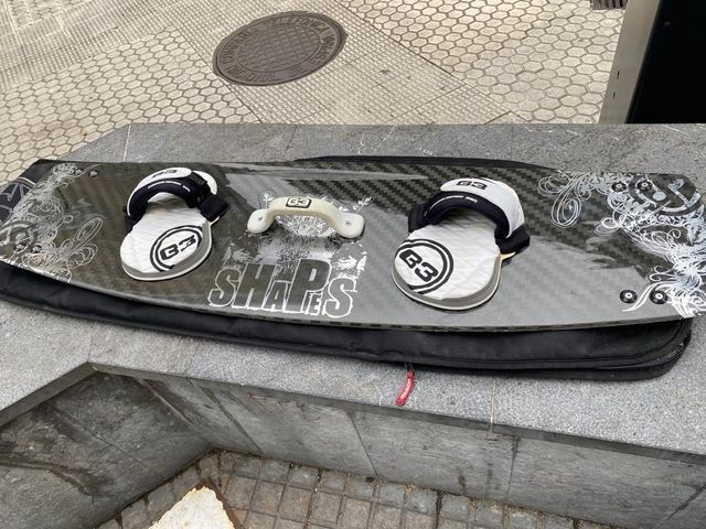 Tabla de KiteSurf Shape 130 X 42 cm Carbon Edition