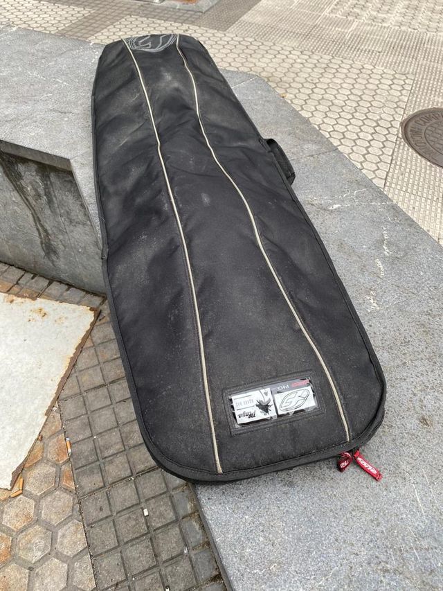 Tabla de KiteSurf Shape 130 X 42 cm Carbon Edition