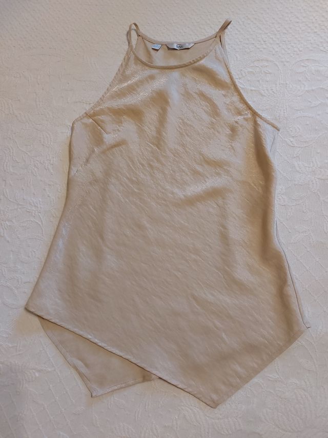 Top beige tirantes finos MANGO (Talla L)