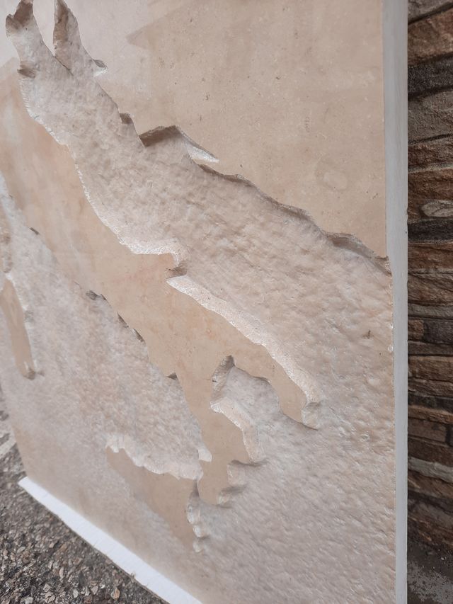 Cartina D'italia in pietra