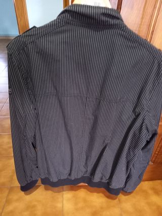 Chaqueta Pull and Bear 