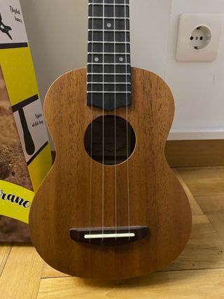PACK UKELELE DAYTONA SOPRANO EXOTIC CAOBA