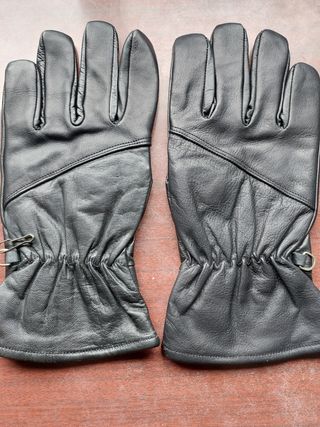 Guantes en piel
