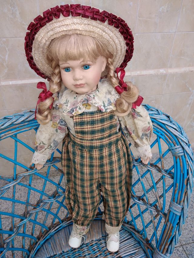 boneca cara borcelana