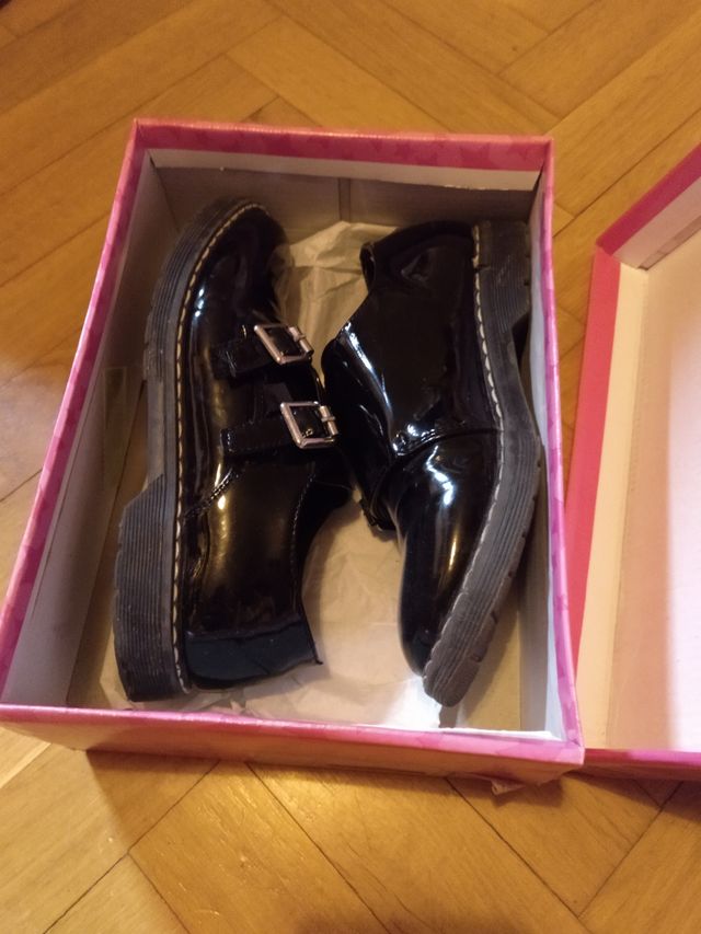 zapatos charol Oh! Girl. T.34