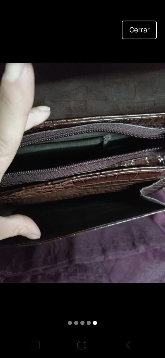 Bolso brillo color marrón