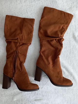 Botas antelina talla 38