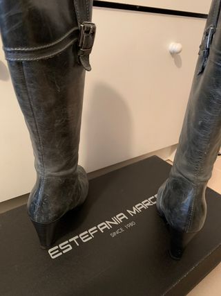 Botas altas grises