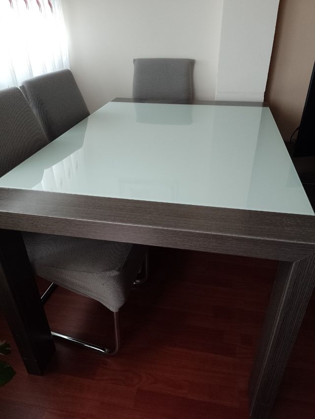 Mesa grande extensible salón comedor