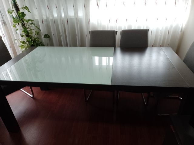 Mesa grande extensible salón comedor