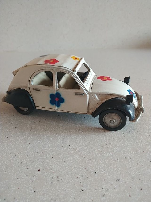 Coche Citroen dos caballos vintage