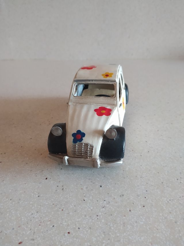 Coche Citroen dos caballos vintage