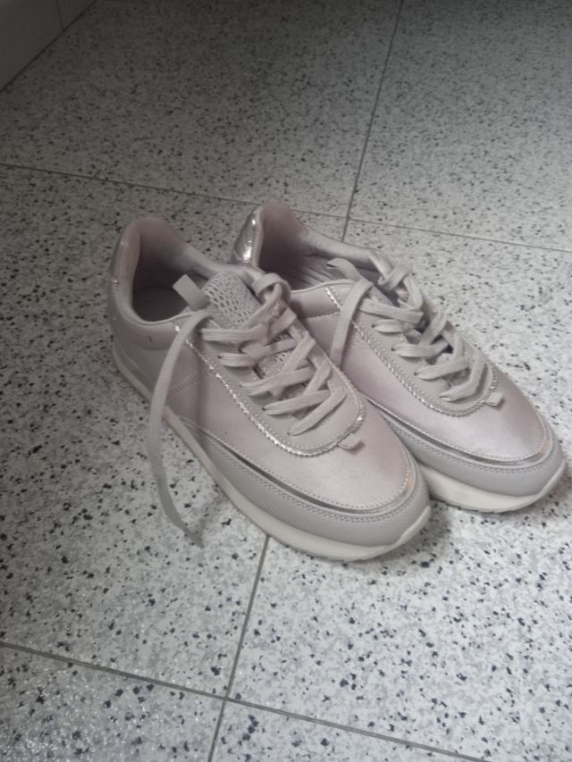 Scarpe da ginnastica acquistate da Breska Reduced