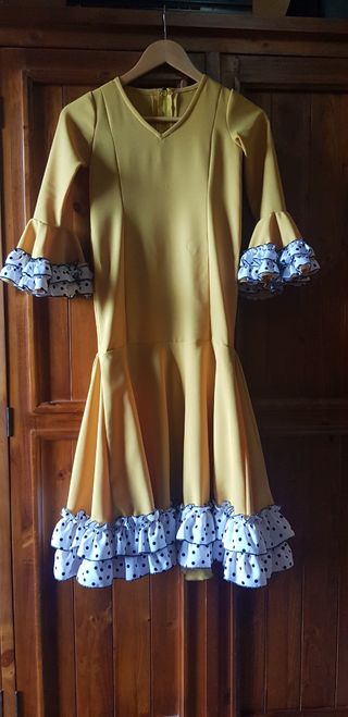 vestido de flamenco echo a medida 6/7años