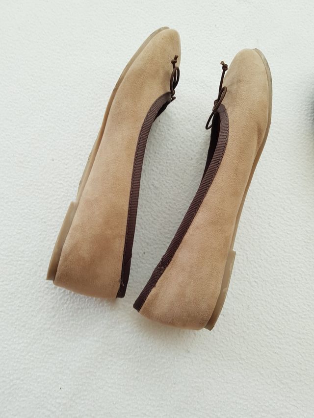 Bailarinas lazo piel vuelta camel Mango gemelas