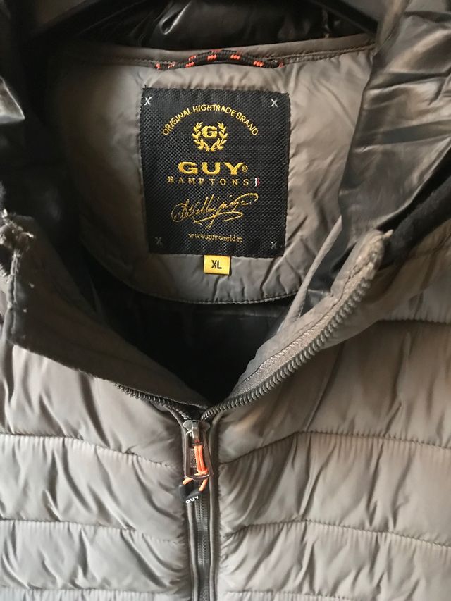 Giubbotto con cappuccio grigio Guy