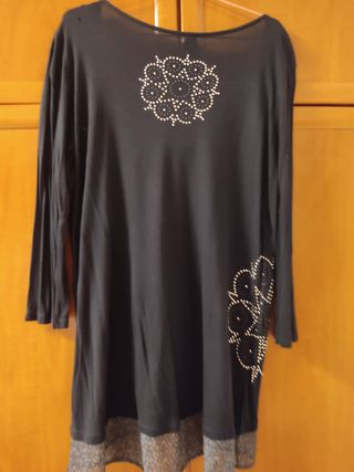 Desigual. Blusón XL