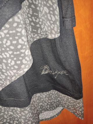 Desigual. Blusón XL