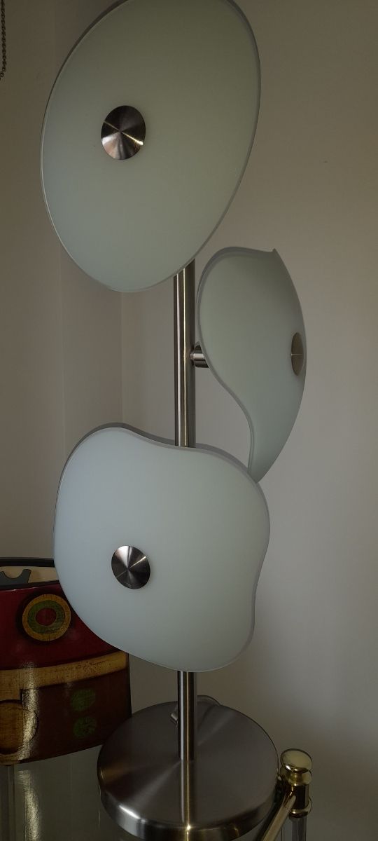 LAMPARADE SALON ESTILO MODERNA DE ACERO Y CRISTAL