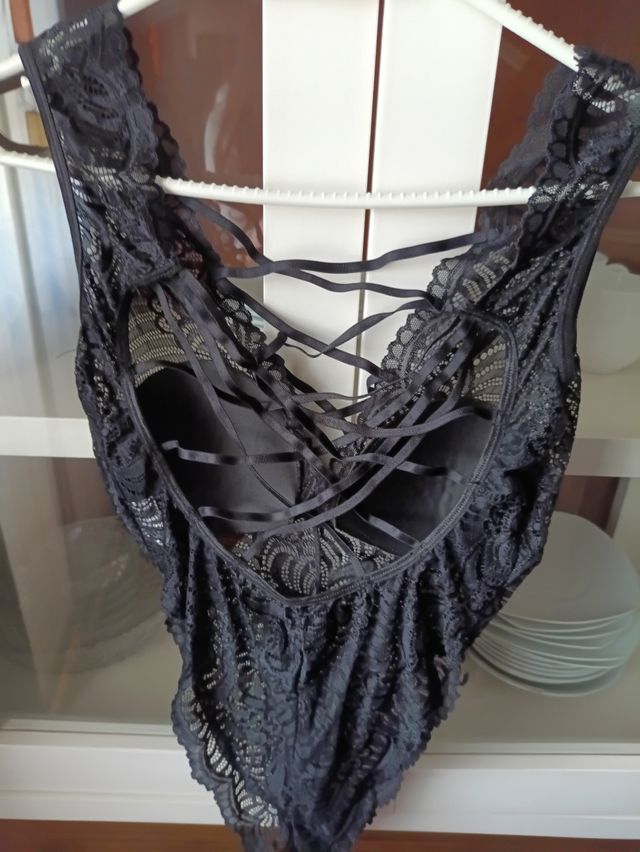 Body encaje negro