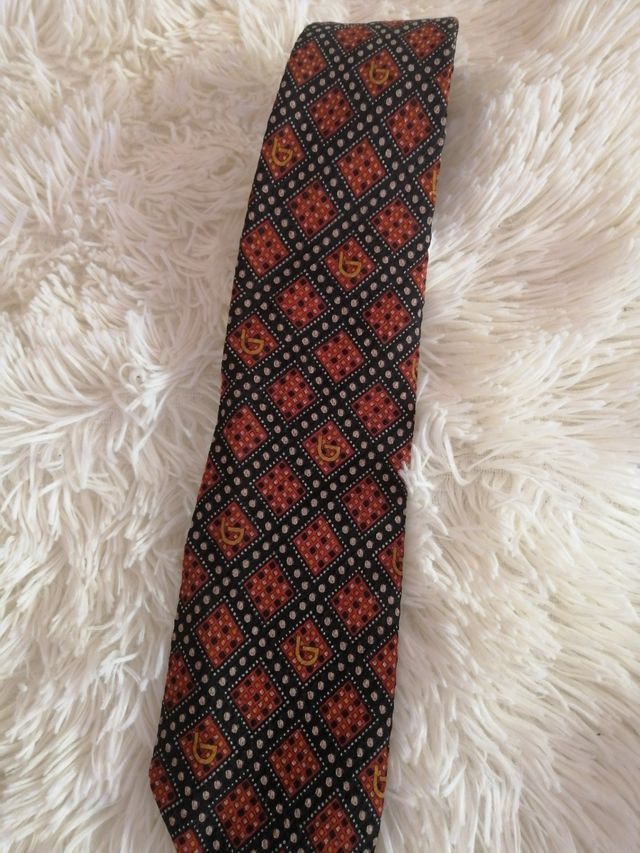 Cravatta con motivi geometrici firmata "Byblos"