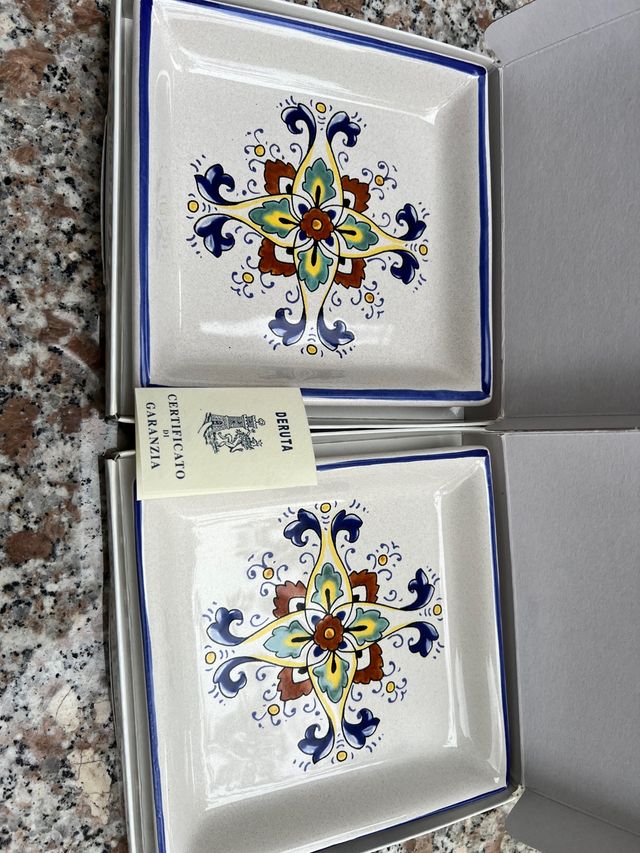 Portaoggetti maiolica dipinti