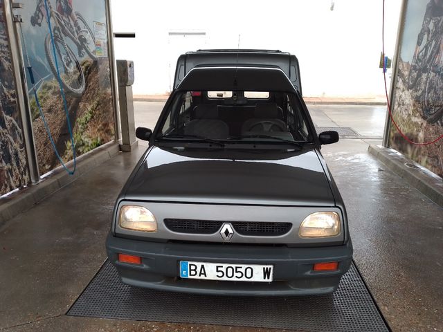 Renault expre Renault 1997 de segunda mano por 1.000 EUR en Mérida en