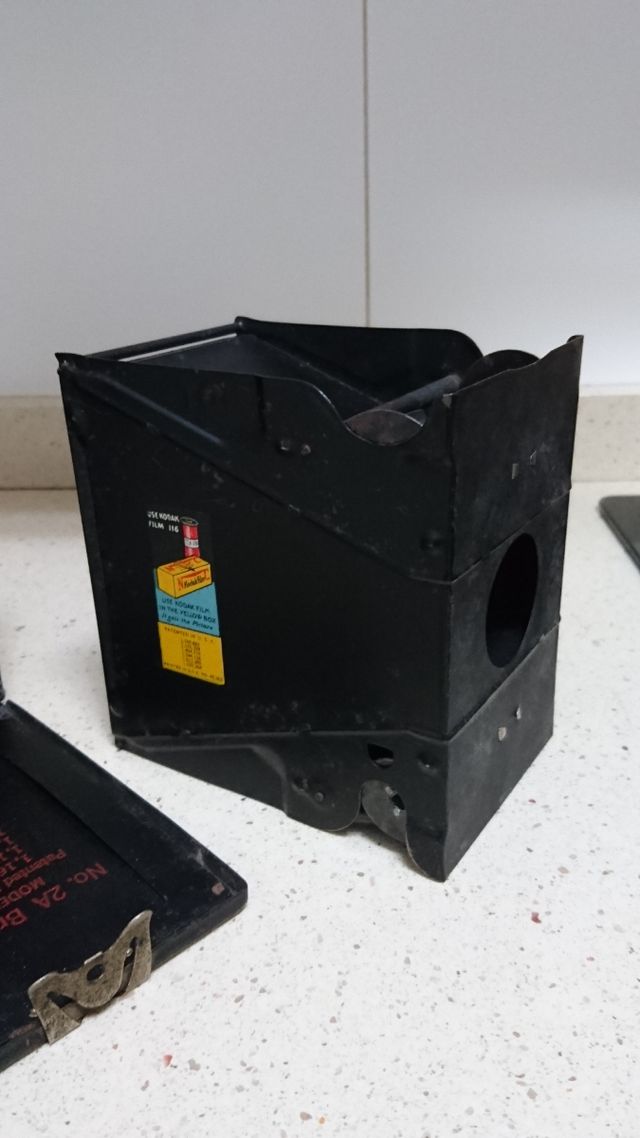 CAMARA FOTOS ANTIGUA DE CAJON EASTMAN 2A BROWNIE