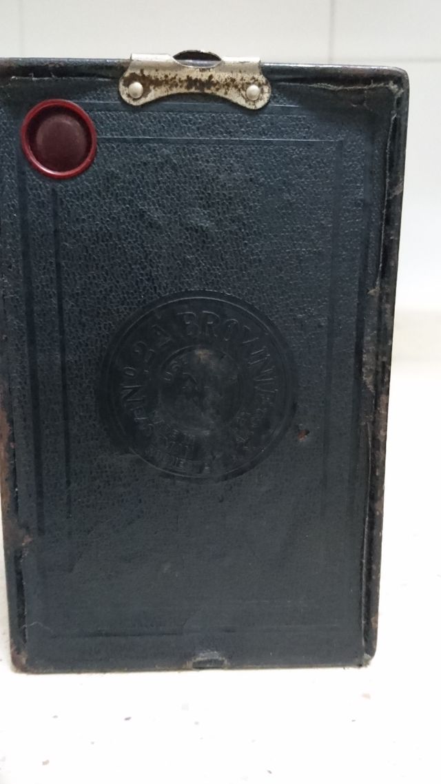 CAMARA FOTOS ANTIGUA DE CAJON EASTMAN 2A BROWNIE