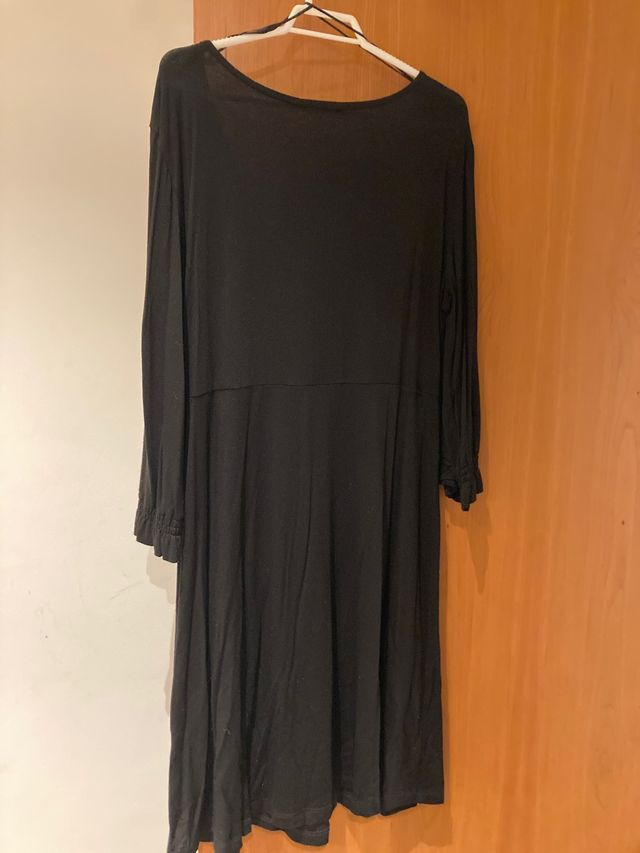 Vestido negro Springfield
