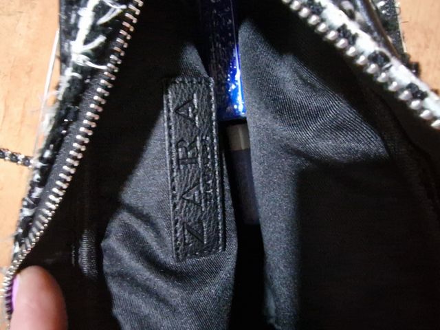 Bolso bandolera  marca  Zara 