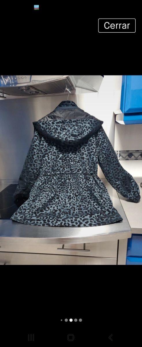 bonita anoraks mujer talla L de Yera