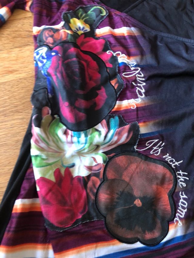 Vestido desigual talla xs. Perfecto estado