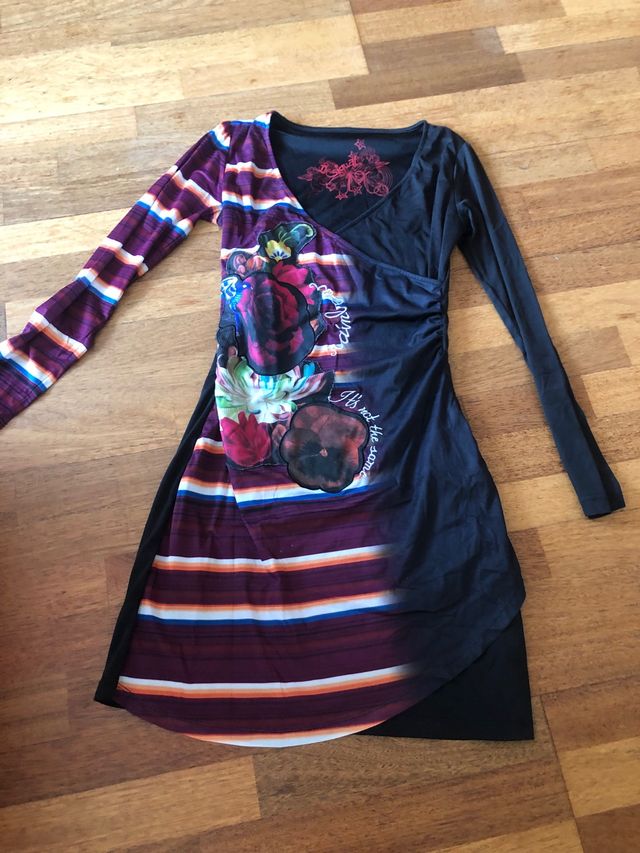 Vestido desigual talla xs. Perfecto estado