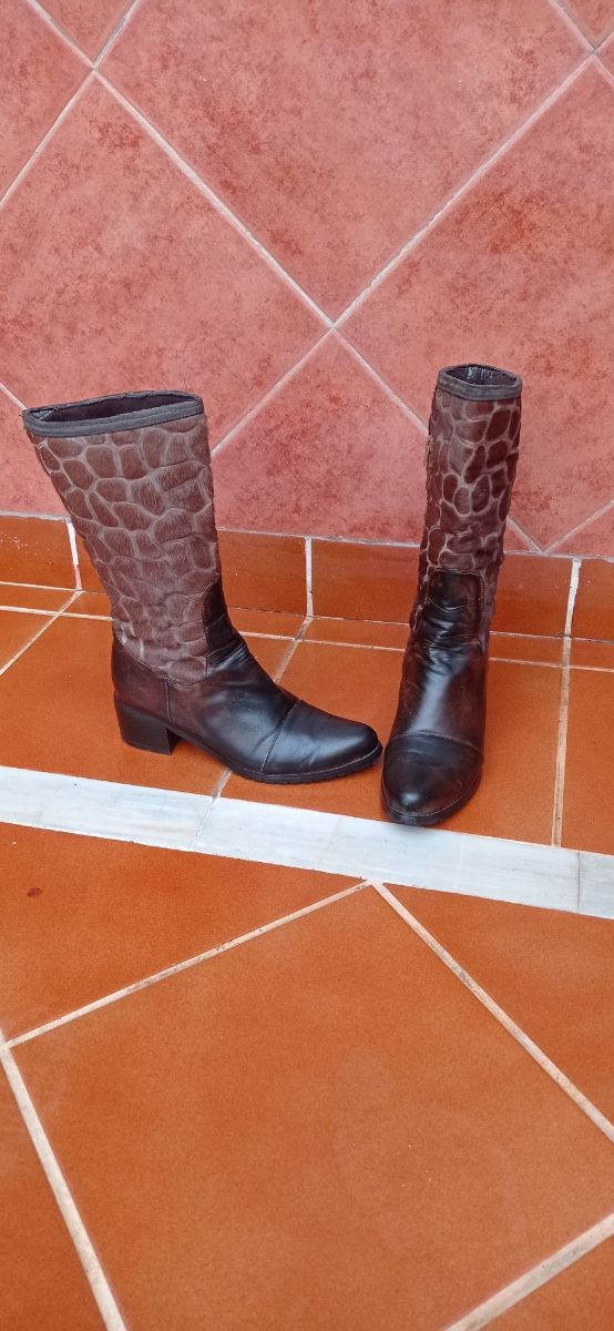 Botas