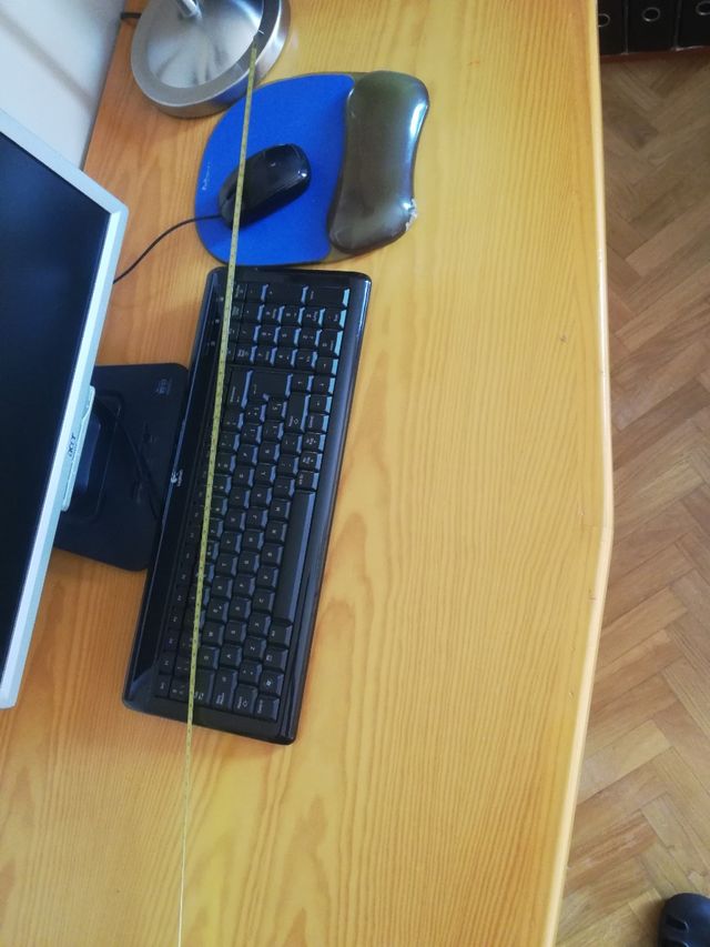 Mesa estudio pino y patas metálicas