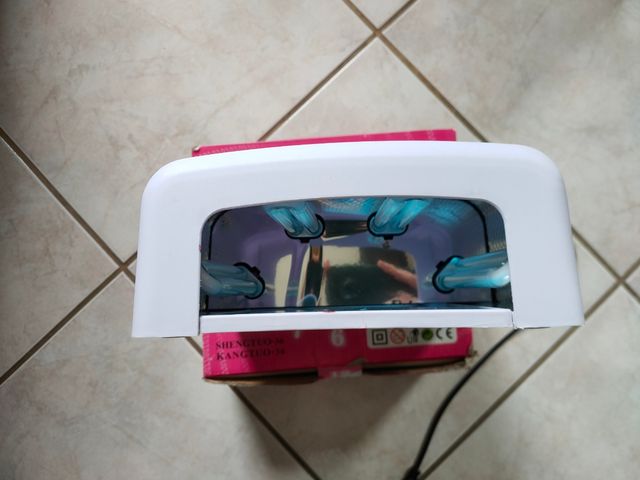 Lampada UV per gel unghie