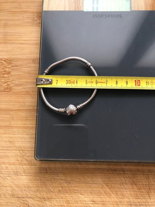 Bracciale PANDORA Moments con chiusura a cuore