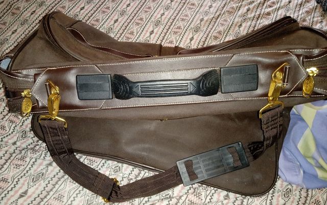 Indossa abiti e altro