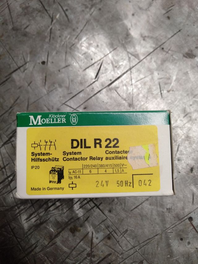 CONTATTORE MOELLER DIL R 22 BOBINA 24VAC