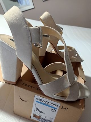 Sandalias