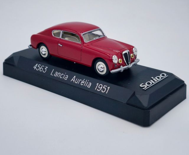 LANCIA AURÉLIA AÑO 1951 1/43 SOLIDO 4563