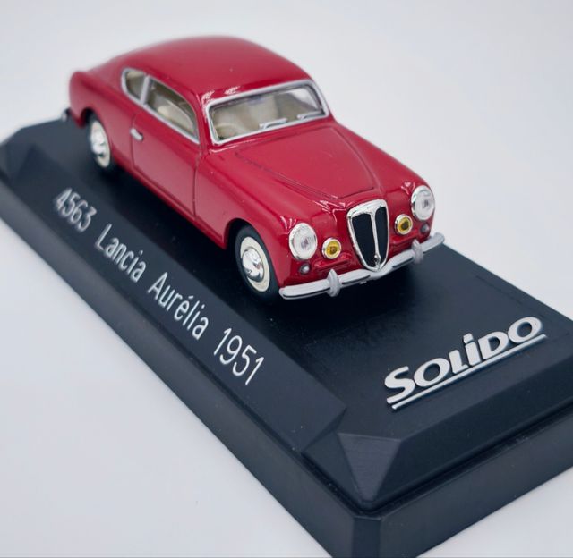 LANCIA AURÉLIA AÑO 1951 1/43 SOLIDO 4563